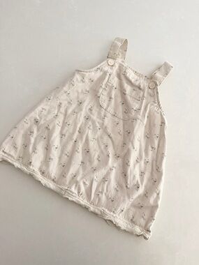 Cream Floral Toddler Pinafore Dress • Size 18-24M/2T (approx)